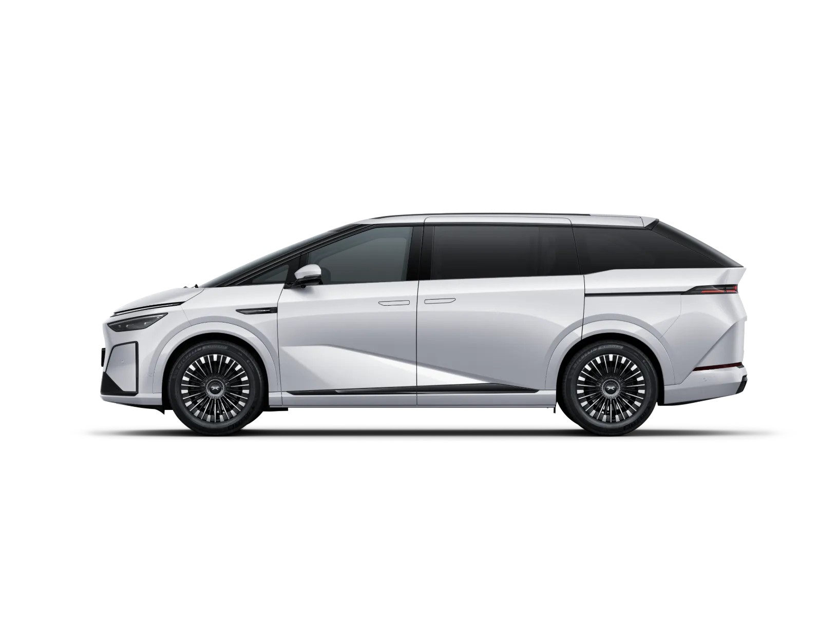 X9 arctic-white